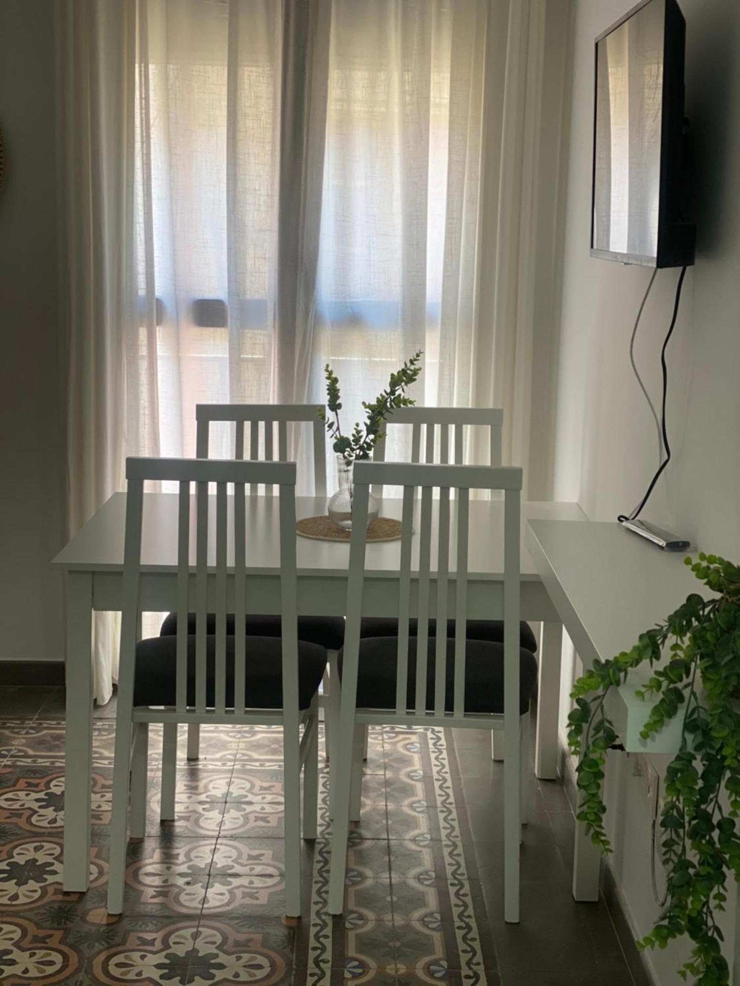 Center Living Pangsapuri Granada